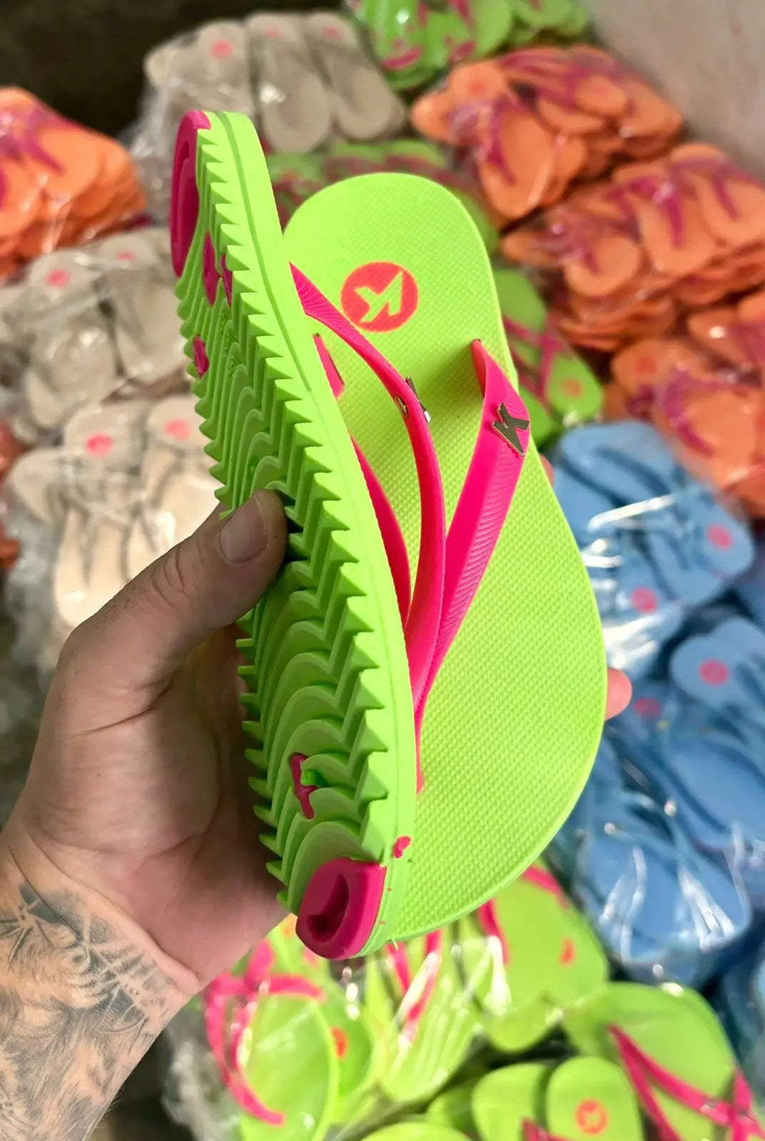 Chinelo Feminino Ibiza de Praia Estilo Kenner