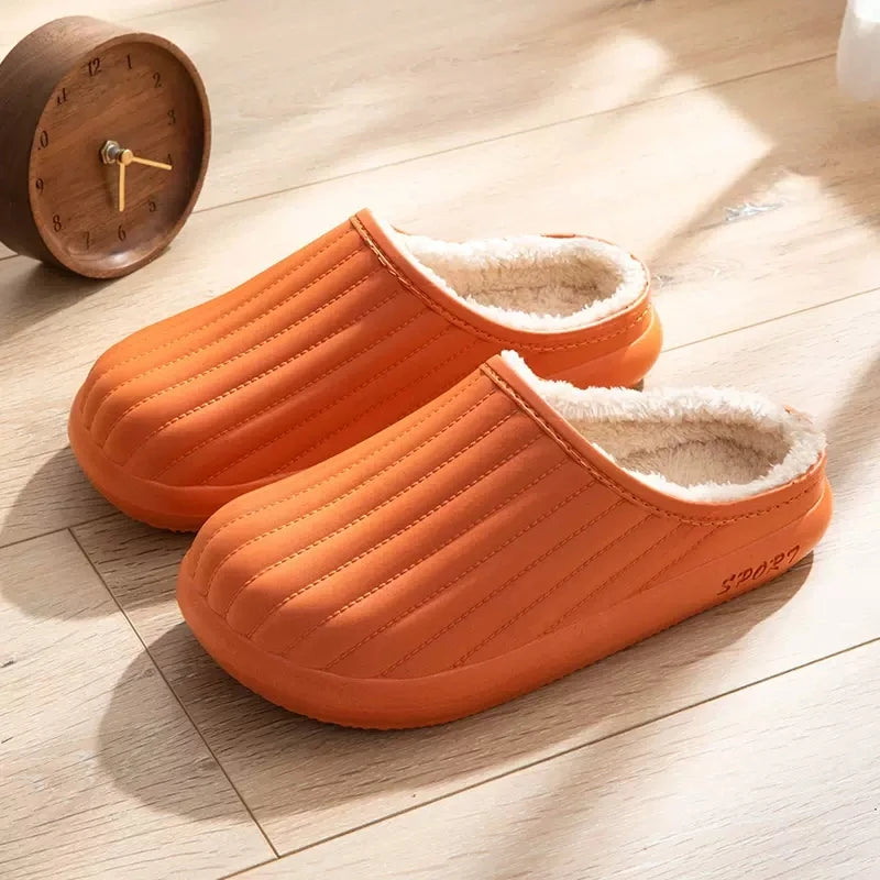 Sandália Feminina Carl Crocs Fechada Forro Veludo Interno